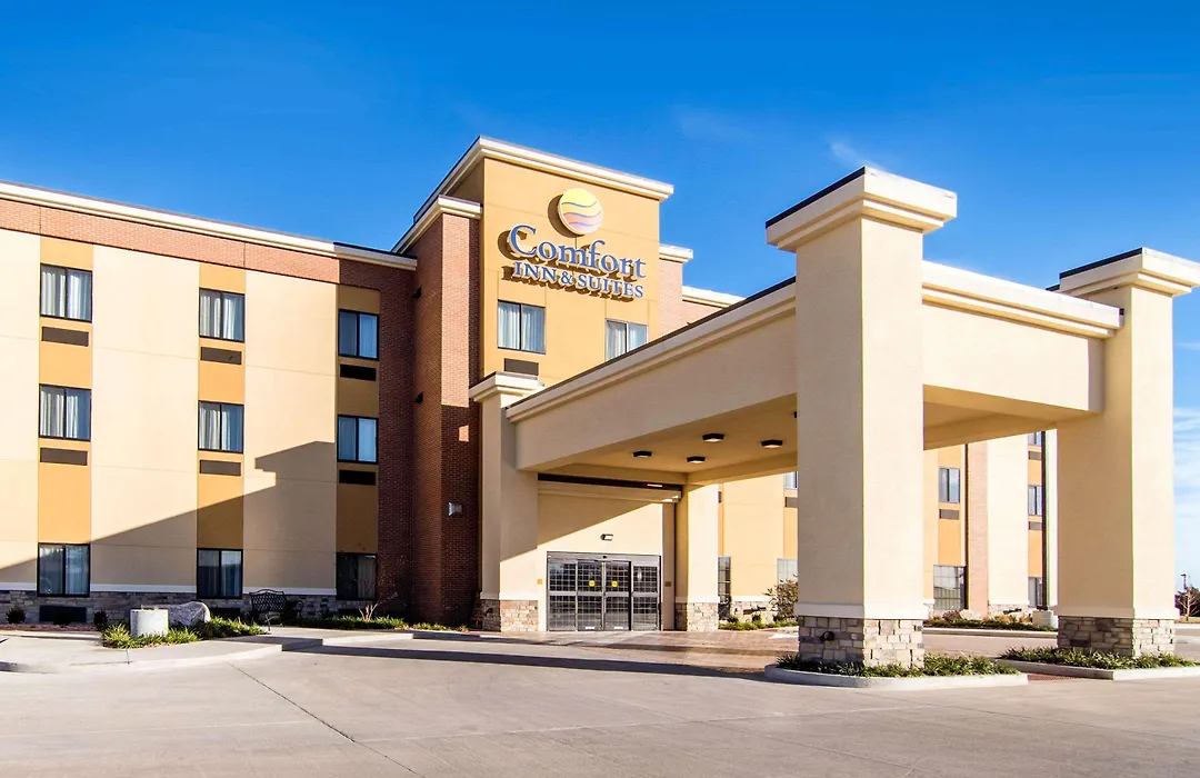 Comfort Inn & Suites - Independence-1