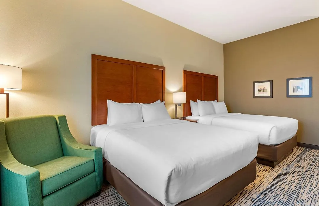 Comfort Inn & Suites West Des Moines-1