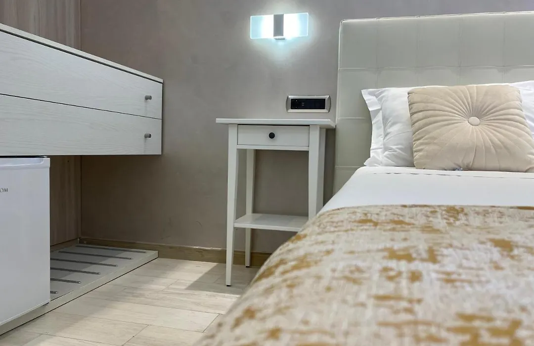 Rose Suite-1