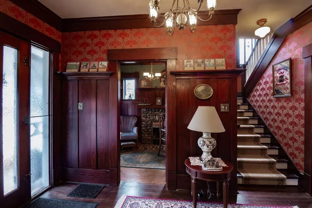 The Hazelhouse-1