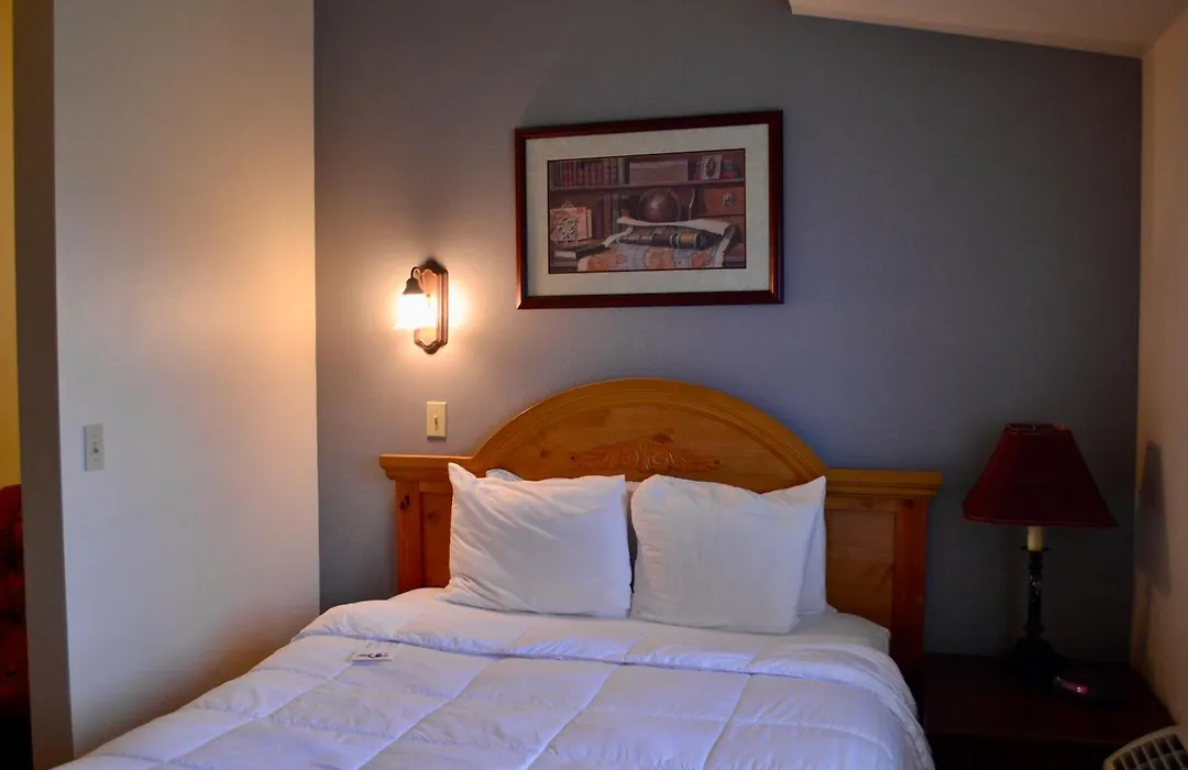 Anaco Bay Inn-1