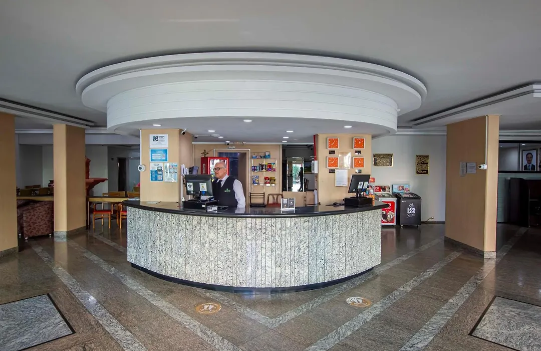 Hotel Golden Park Curitiba By Nacional Inn-1
