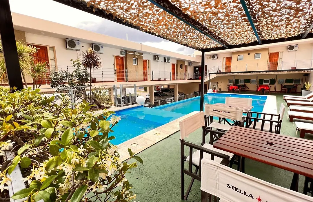 Hosteria Aguaribay-1