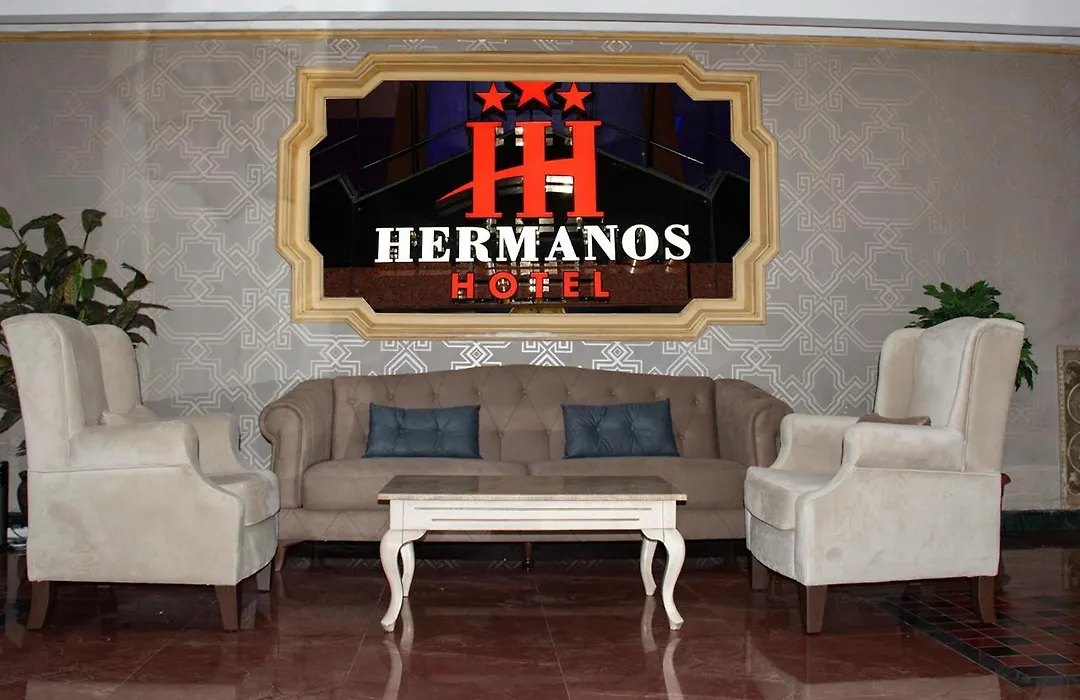 Hermanos Hotel-1