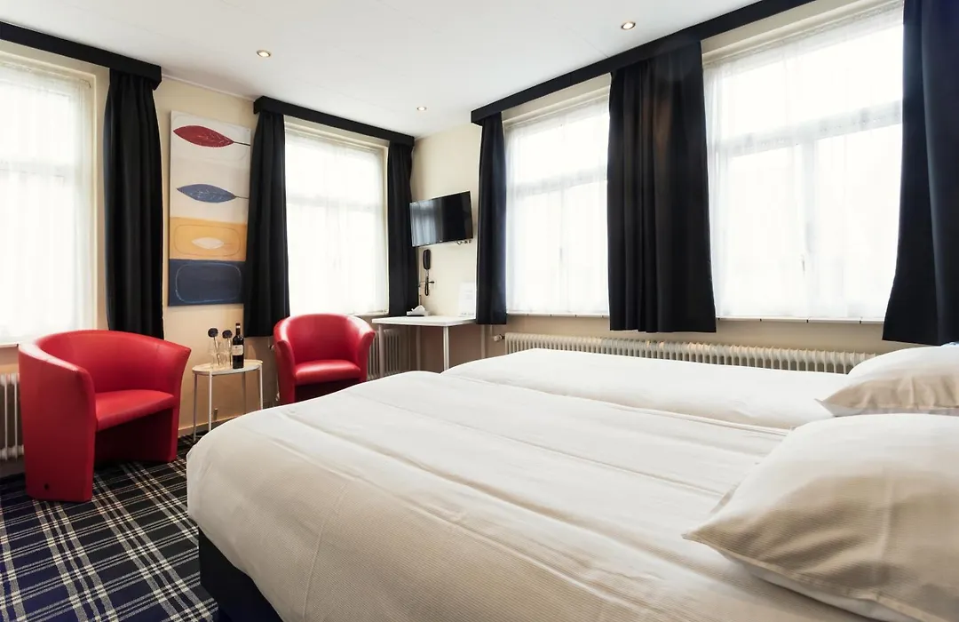 Hotel Van der Maas-1