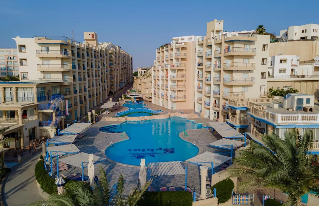 Sphinx Aqua Park Beach Resort-1