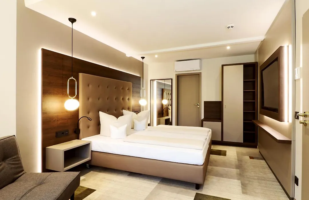 Hotel Goldene Rose-1