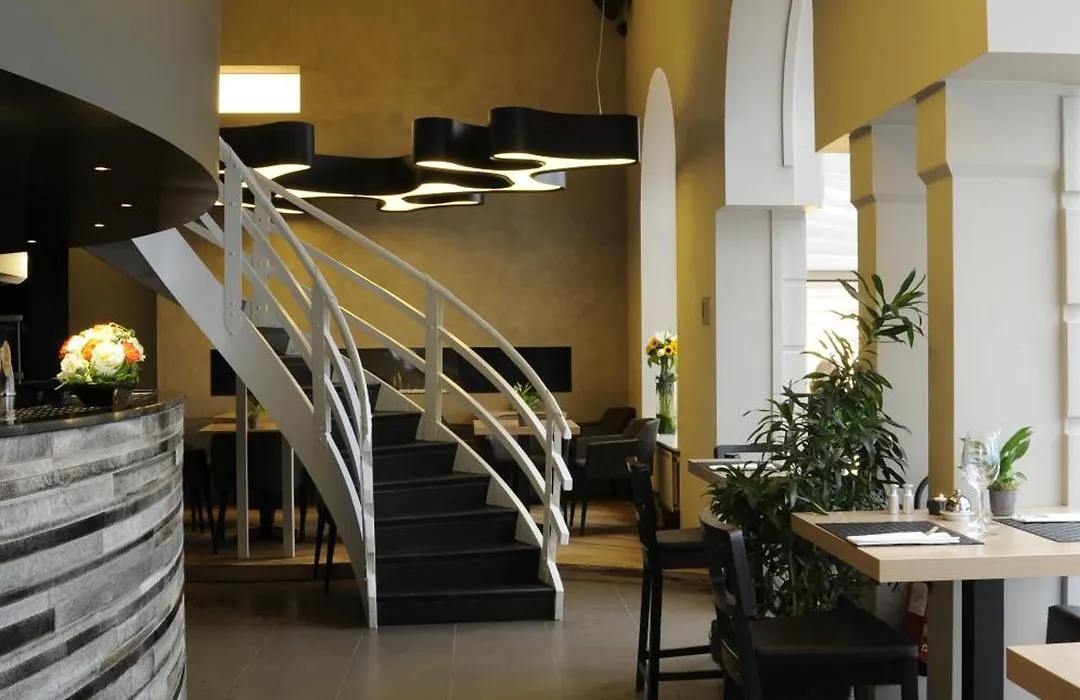 Lace Hotel-1