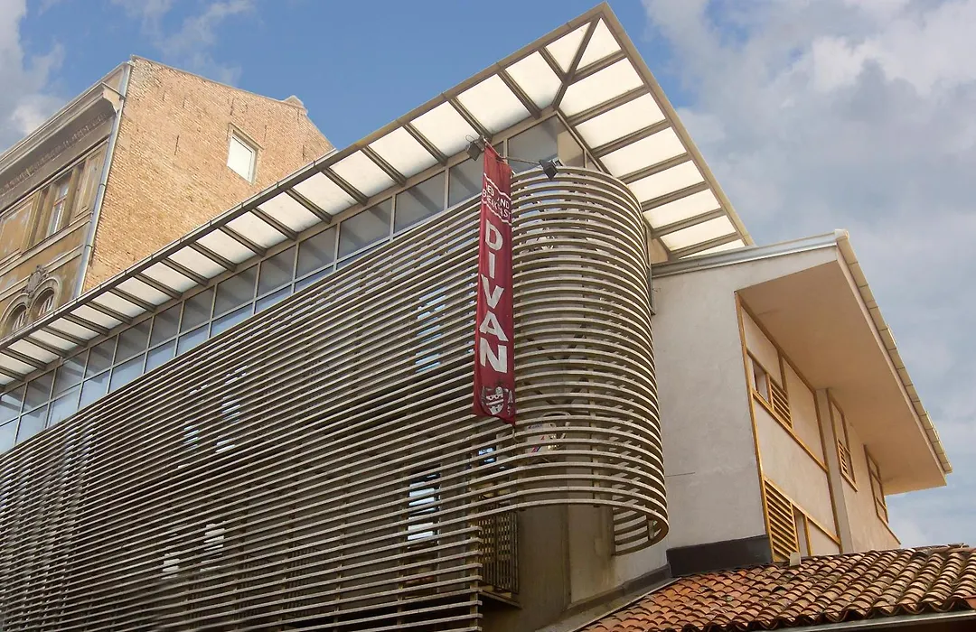 Hotel Divan-1