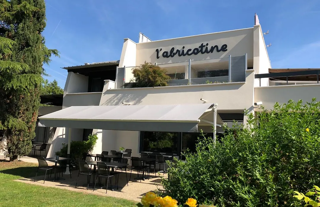 Logis Hôtel l'Abricotine-1