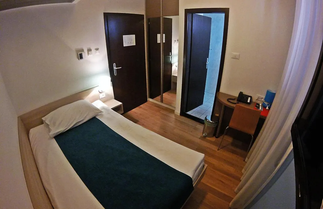 Hotel Vista-1