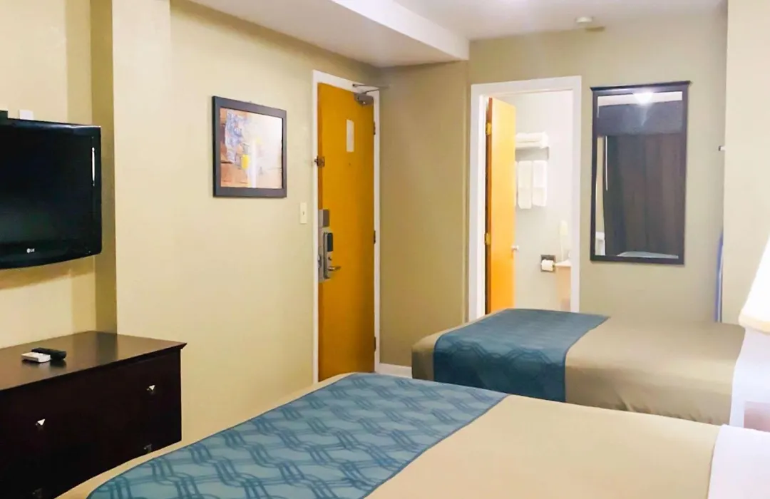 Econo Lodge Inn & Suites Old Saybrook - Westbrook-1