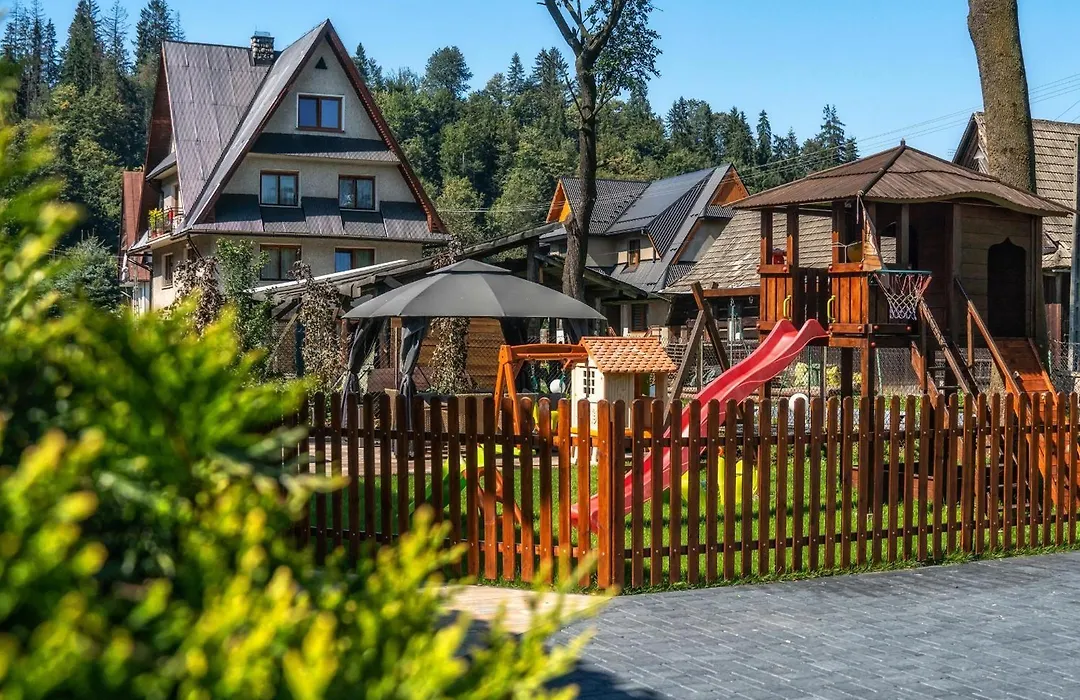 Pokoje Pod Tatrami & Apartamenty Bialy Dunajec-1
