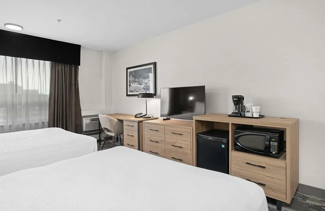 Sandman Hotel Calgary Airport-1