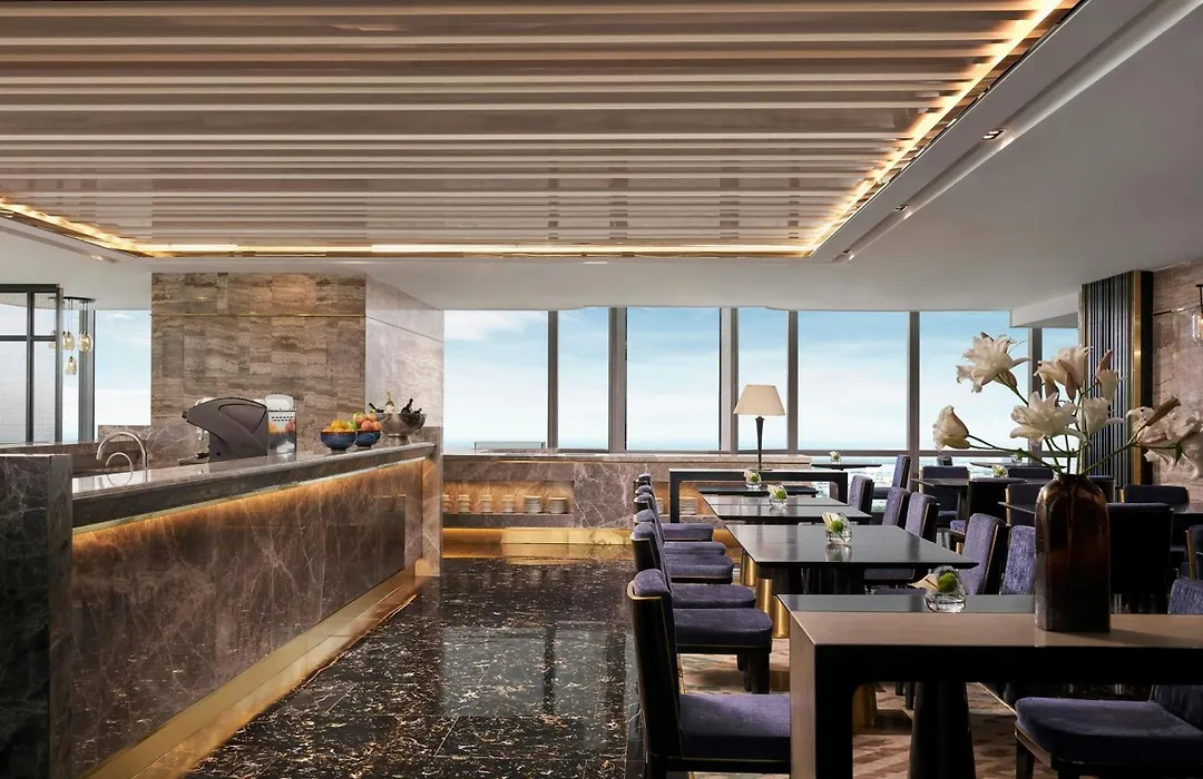 Vinpearl Landmark 81, Autograph Collection-1