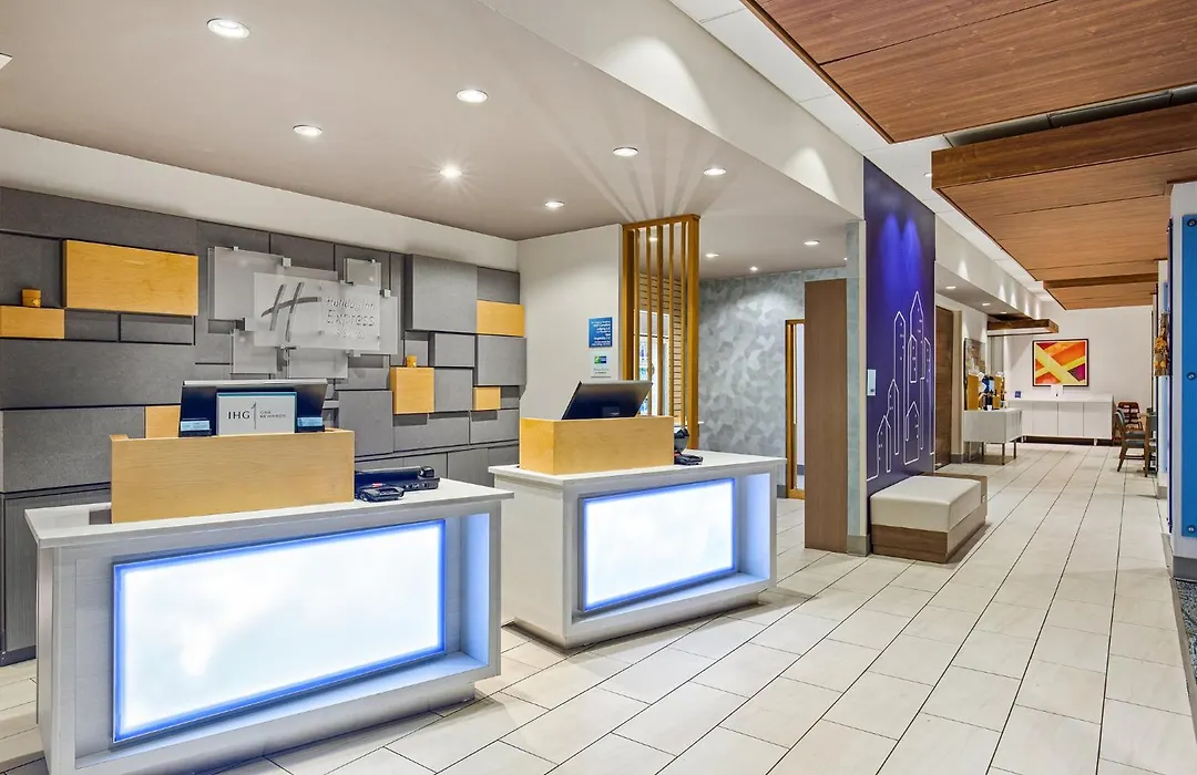 Holiday Inn Express & Suites - Carrollton West By Ihg-1