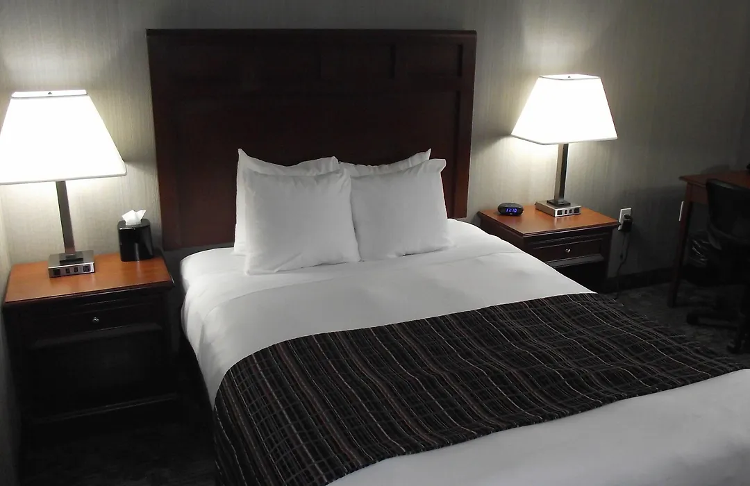 Country Inn & Suites By Radisson, Delta Park North Portland-1