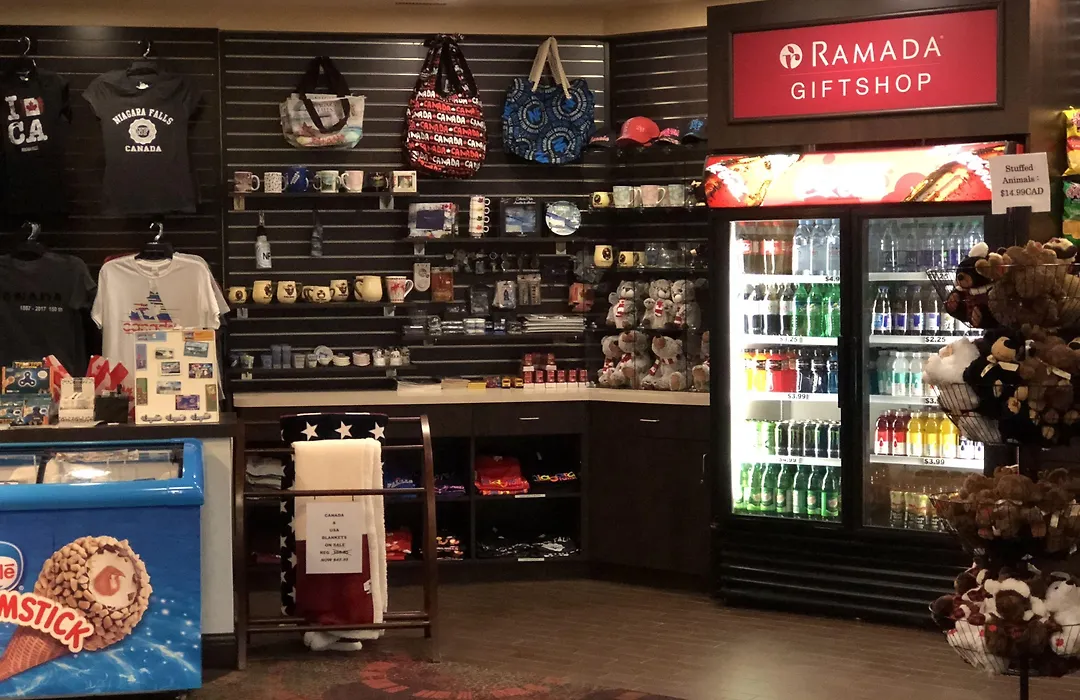 Ramada By Wyndham Niagara Falls/Fallsview-1
