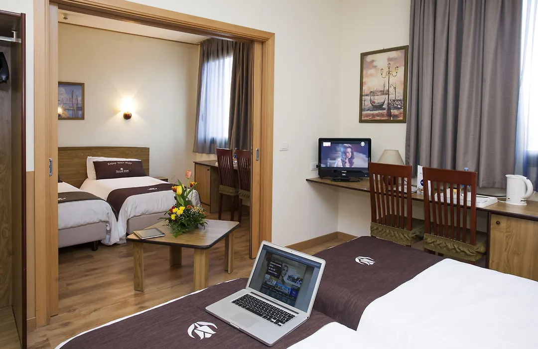 Tulip Inn Padova-1