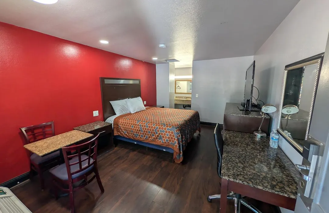 Crossroads Inn - Downtown Sacramento-1