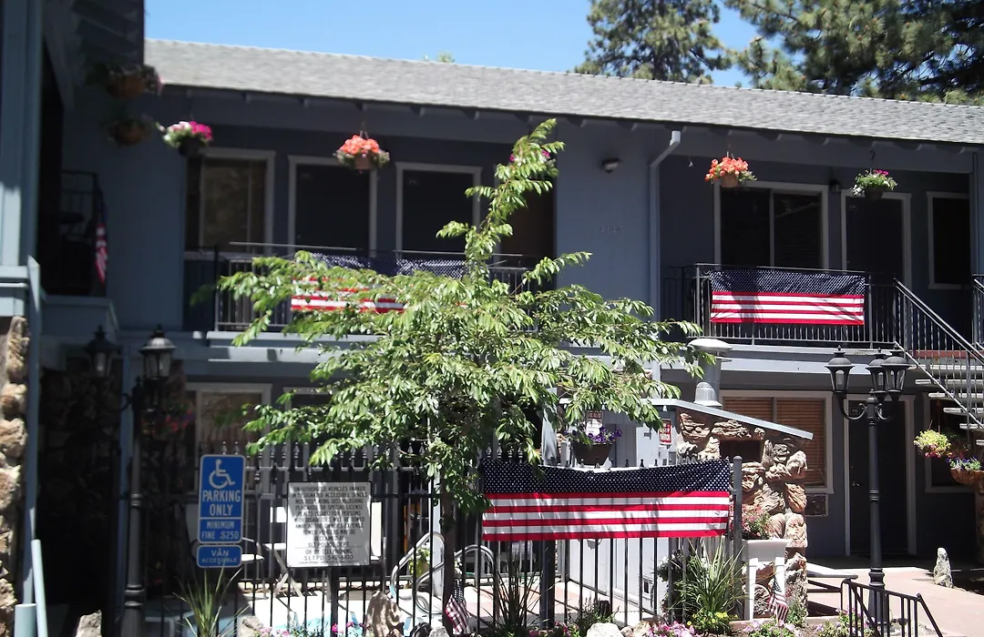 Resthaven Tahoe-1