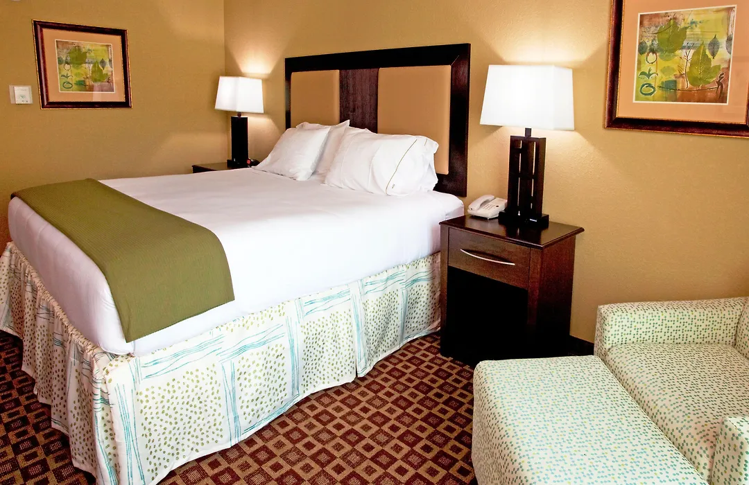 Holiday Inn Express Hotel & Suites Chaffee - Jacksonville West By Ihg-1