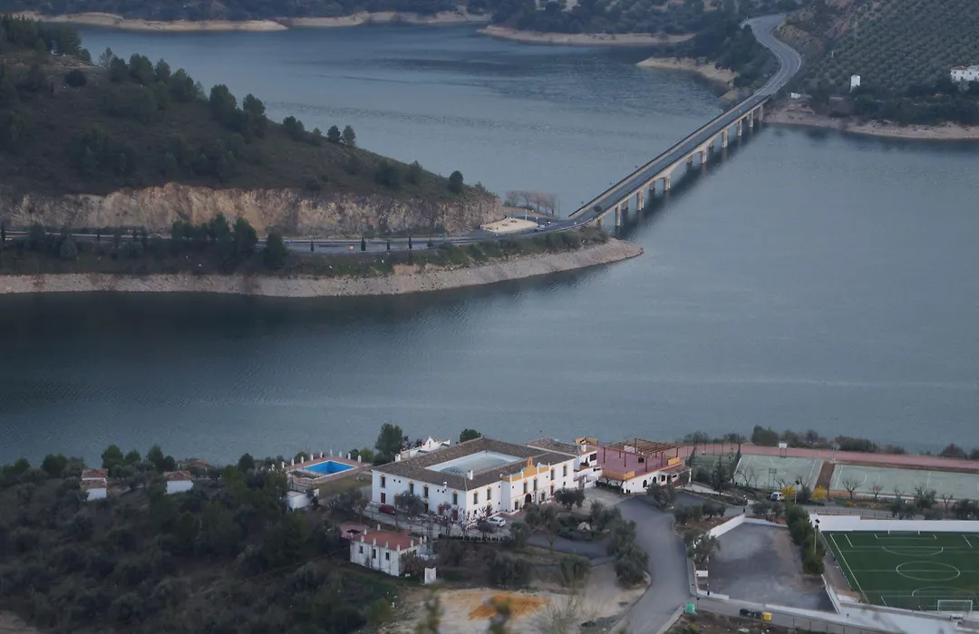Caserio de Iznájar-1