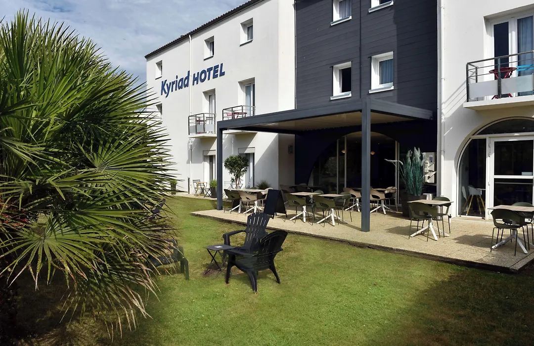Hotel Kyriad La Rochelle Centre Ville-1