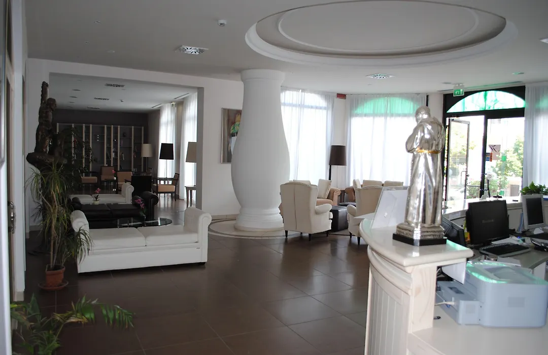Hotel Fini-1
