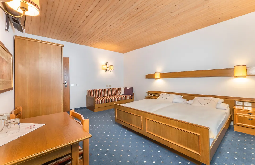 Hotel Pontives-1