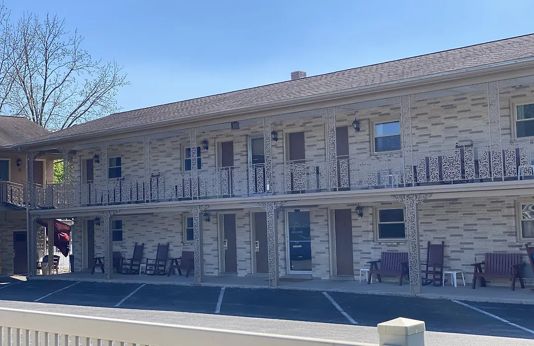 White Rose Motel - Hershey-1
