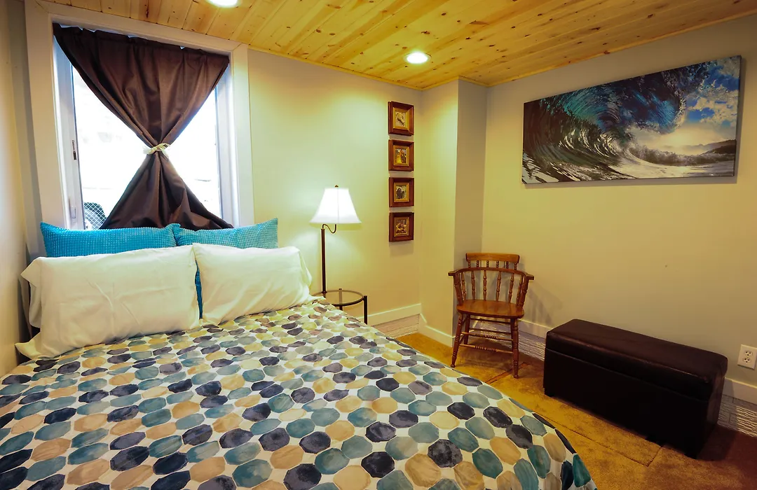 Cranky Crow Bed & Breakfast-1