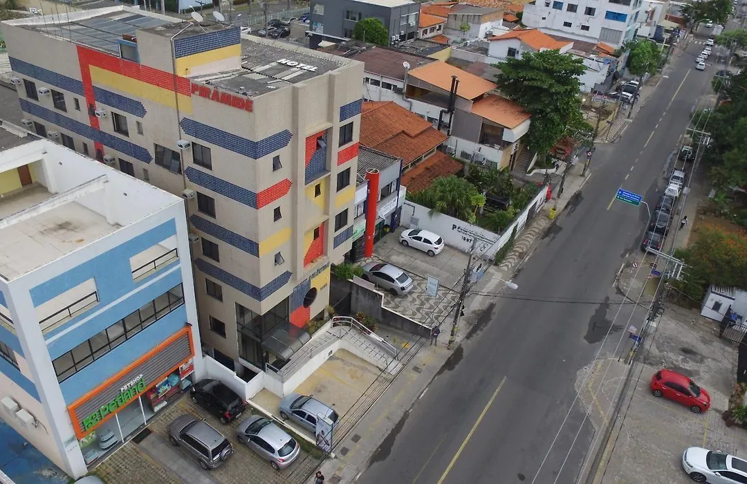 Hotel Piramide Pituba - Av Paulo VI-1