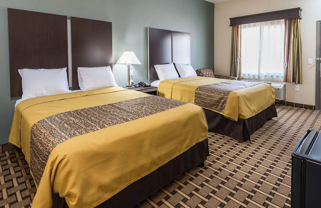 Scottish Inns & Suites-1