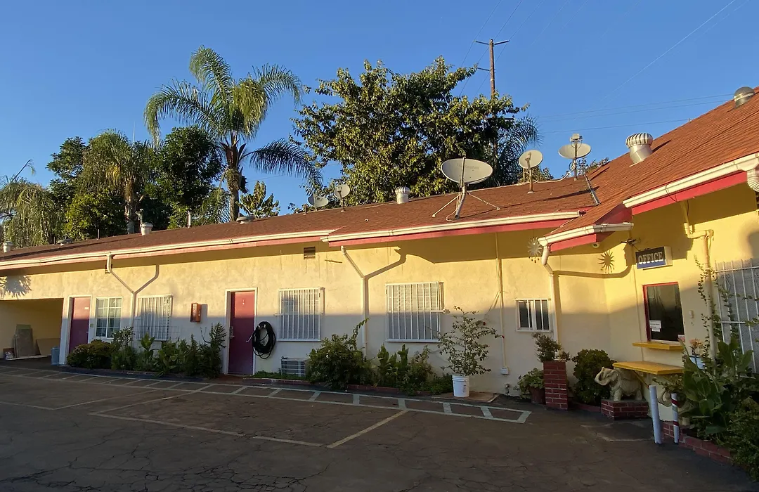 Sands Inn-1