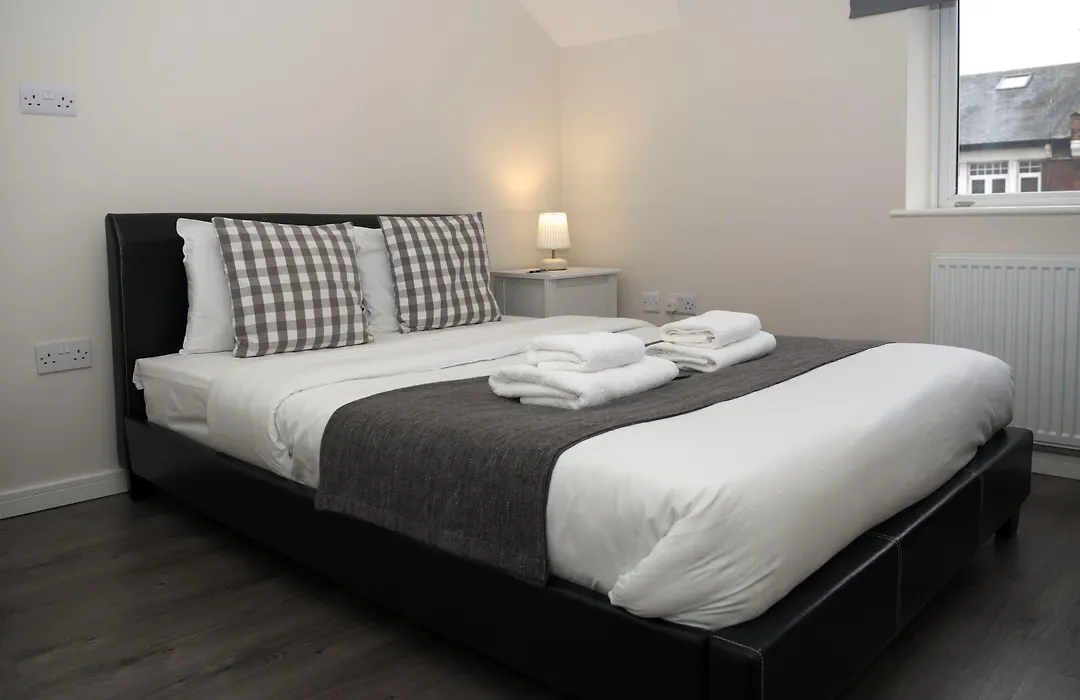 Guest House London-1