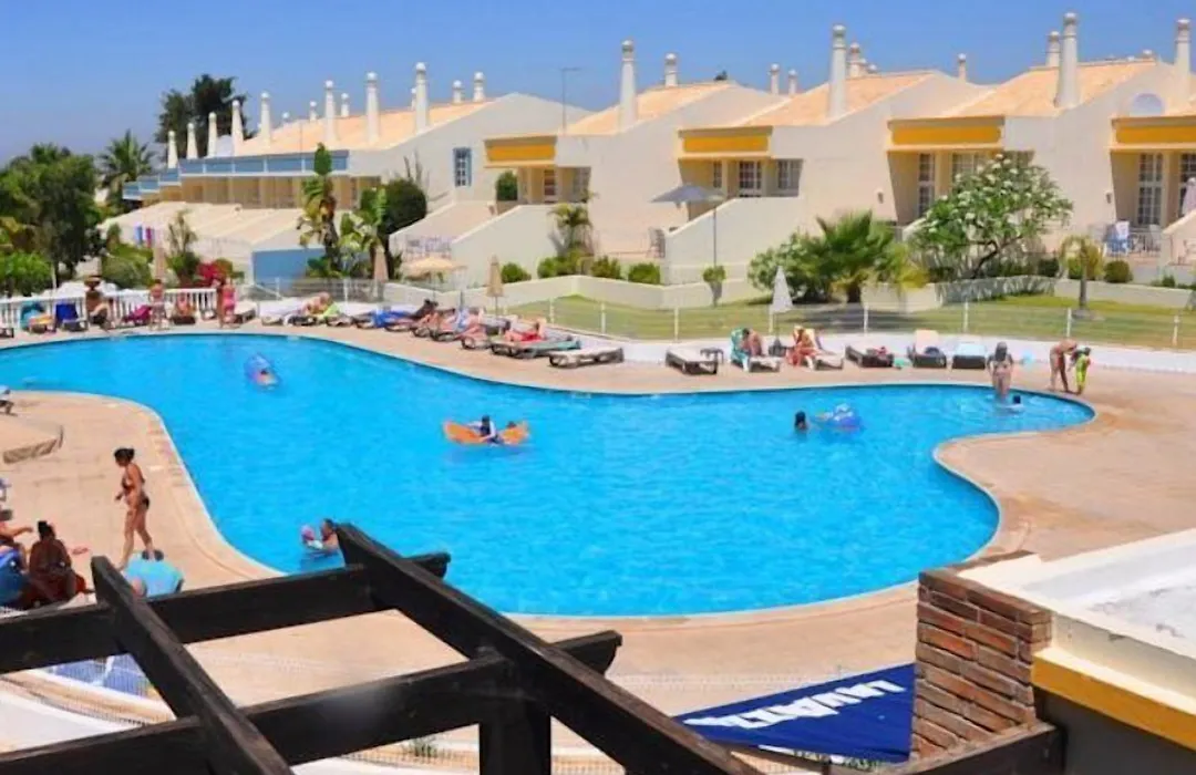 Ponta Grande Resort-1