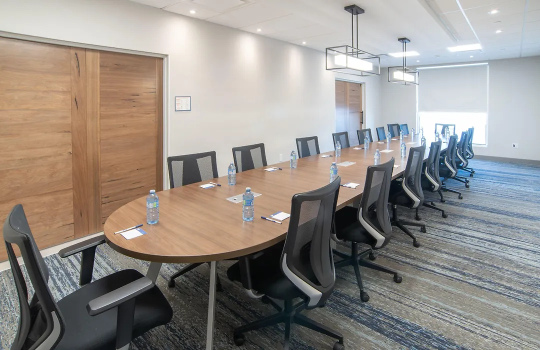 Holiday Inn Express & Suites - Moose Jaw By Ihg-1