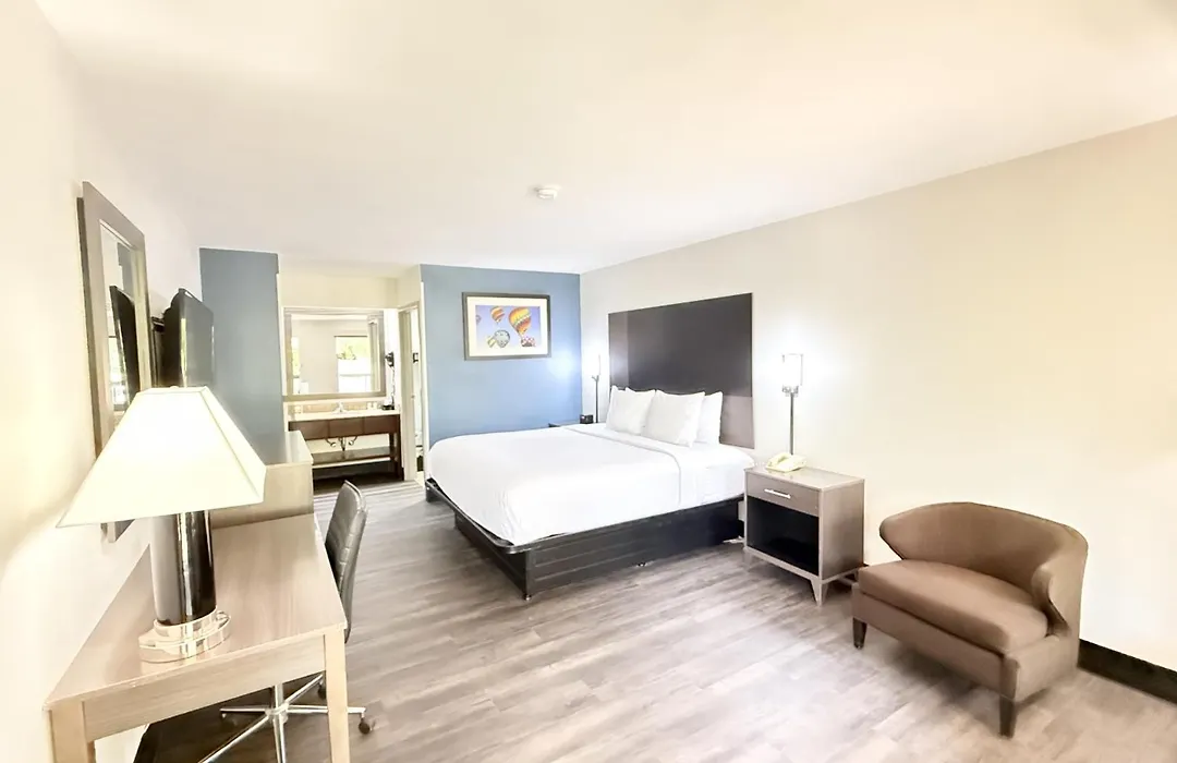 Baymont By Wyndham Tallahassee-1