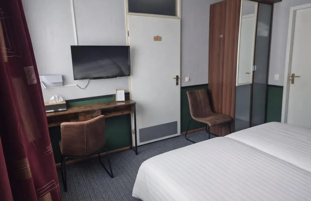 Hotel,cafe,biljart POT-1