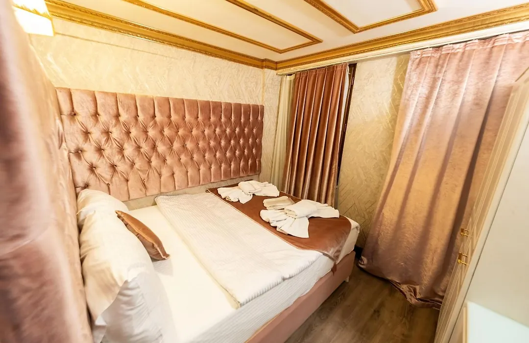 Diamond Royal Hotel-1