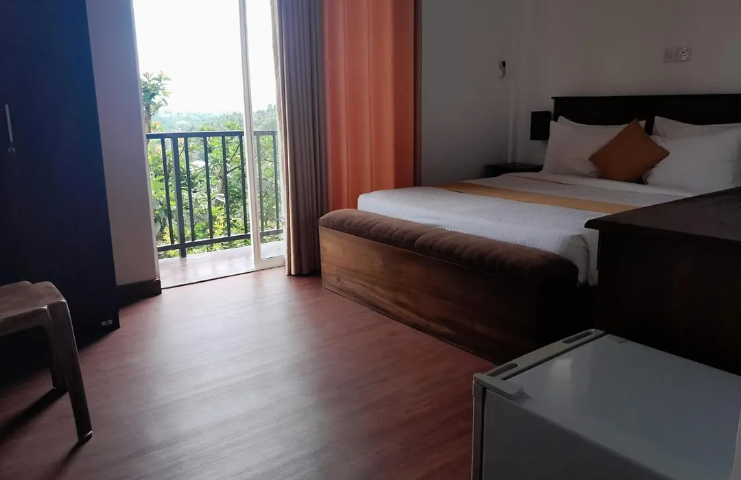 Villa Arunalu Kandy-1