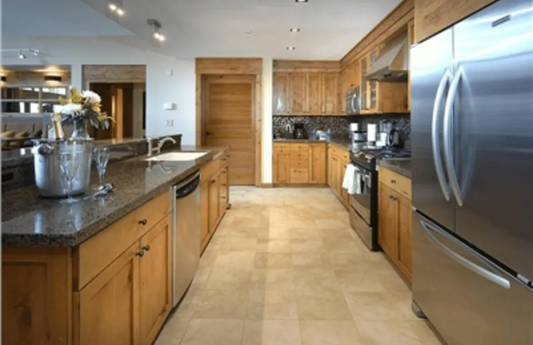 The Lodge At Mountaineer Square, A Vail Resorts Property-1