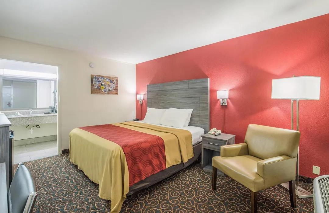 Econo Lodge Thomasville-1