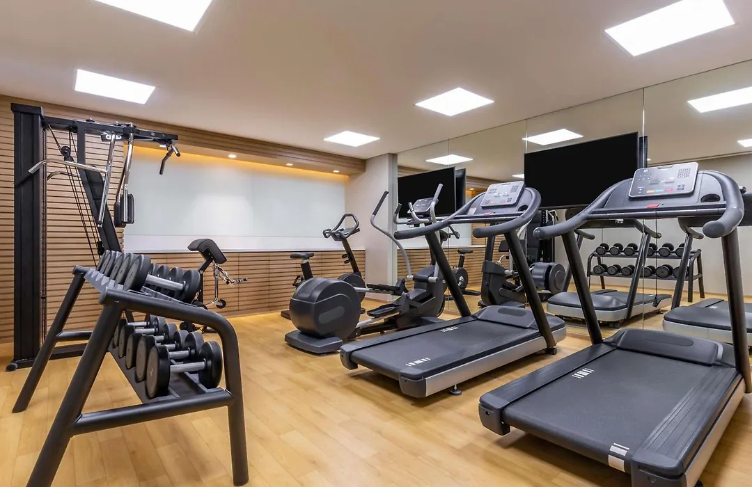 Novotel Bur Dubai - Healthcare City-1