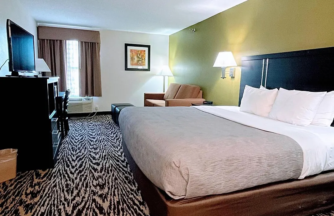 Quality Inn & Suites Clemmons I-40-1