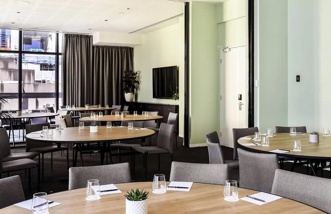 Novotel Melbourne Central-1