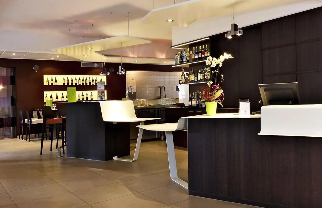 Mercure Hexagone Luxeuil-1