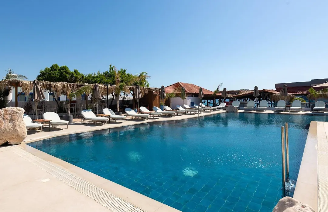 Aquarius Beach Hotel-1