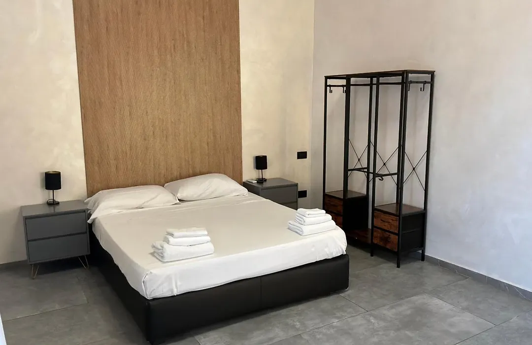 Dazio Exclusive Rooms-1